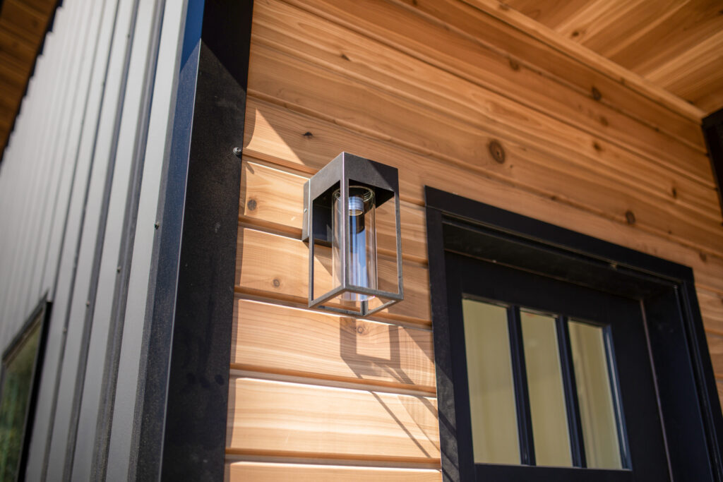 Smooth Cedar light 1