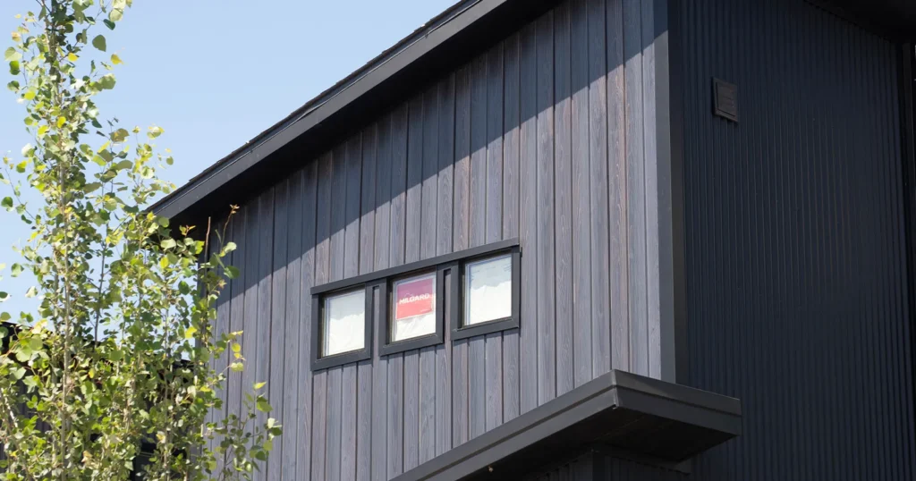 Modern energy efficient kit home with Milgard Low E window