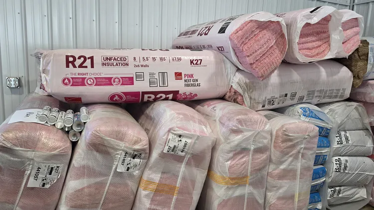 R-21 batt insulation in a prefab home wall assembly